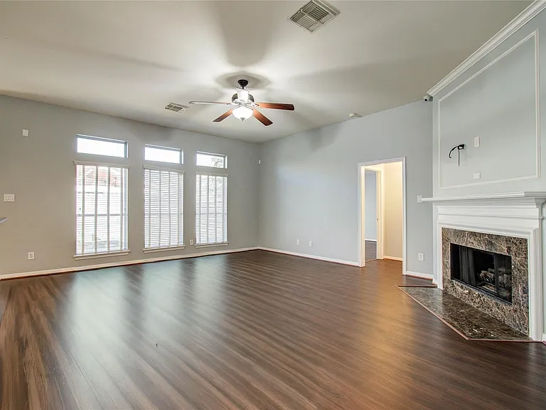 14731 Raven Hollow Ln — Photo 19