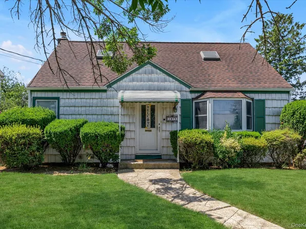 1973 Everett Street, Valley Stream, NY 11580