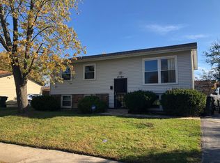 17164 Apple Tree Dr, Country Club Hills, IL 60478