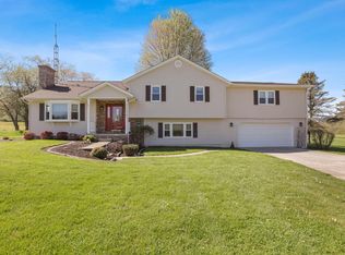 3147 Valley View Rd NE, Lancaster, OH 43130