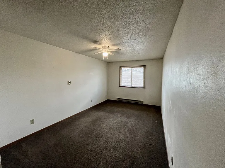 810 S State St — Photo 18