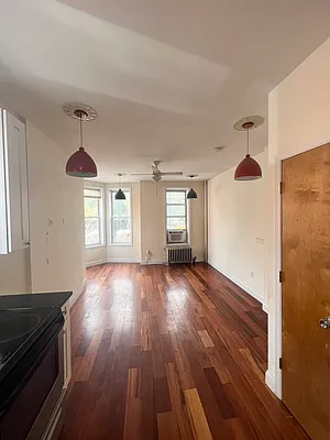 Rented by Camelot Realty Group | media 10