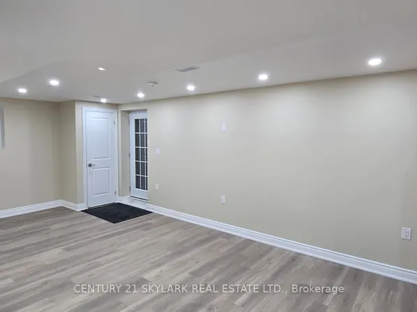 1282 Hilton Ln, Oakville, ON L6M 2V2