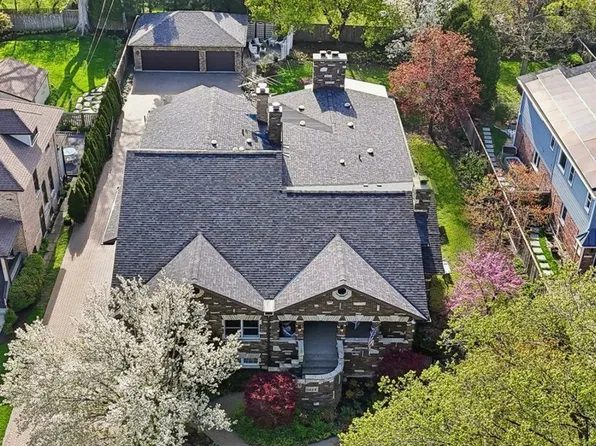 1424 Glencoe Ave, Highland Park, IL 60035