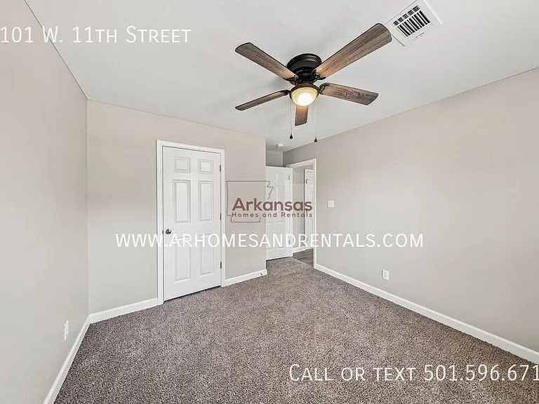 3101 W 11th St — Photo 13