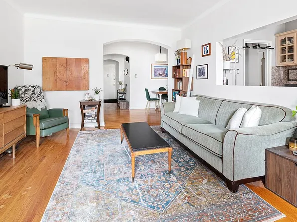 811 Cortelyou Rd APT 2E, Brooklyn, NY 11218