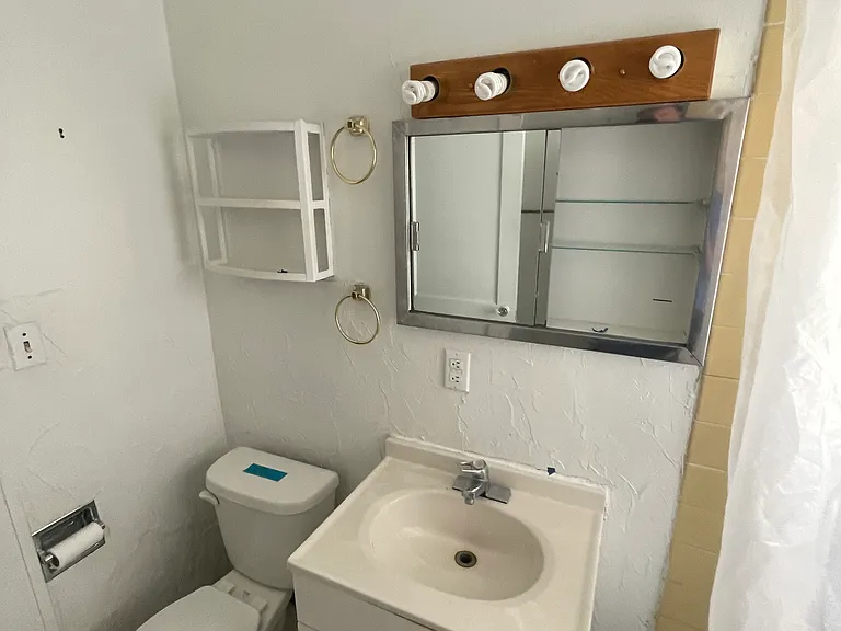 2173 Edgewood Rd #2 — Photo 13