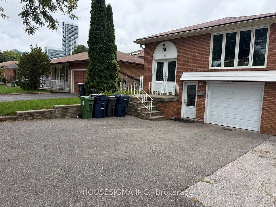 34 Ladner Dr