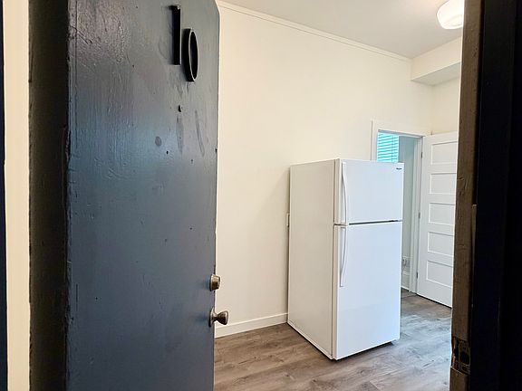 2nd image of 1911 N Kilpatrick St APT 10