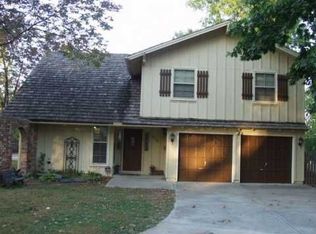 10701 Cypress Ave, Kansas City, MO 64137