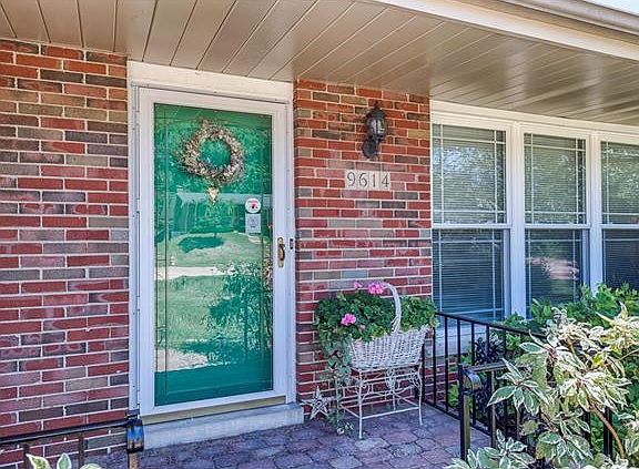 2nd image of 9614 Carrimae Ct