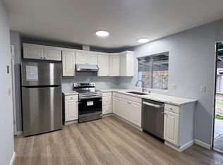 200 Pembroke Dr, Vallejo, CA 94589