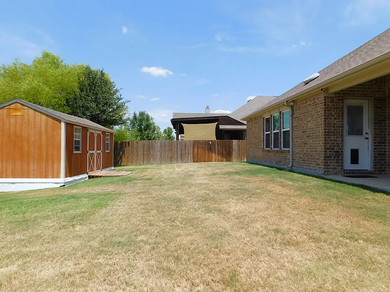 9616 Creekmere Dr — Photo 32