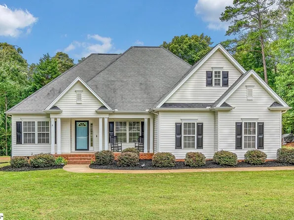 107 Galewood Dr, Greer, SC 29651