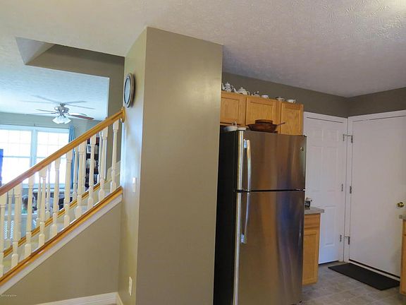 3rd image of 4706 Plum Tree Ln