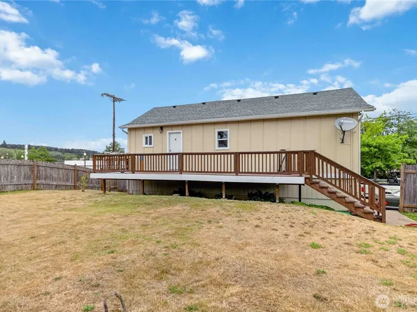131 E Mommsen Street, McCleary, WA 98557