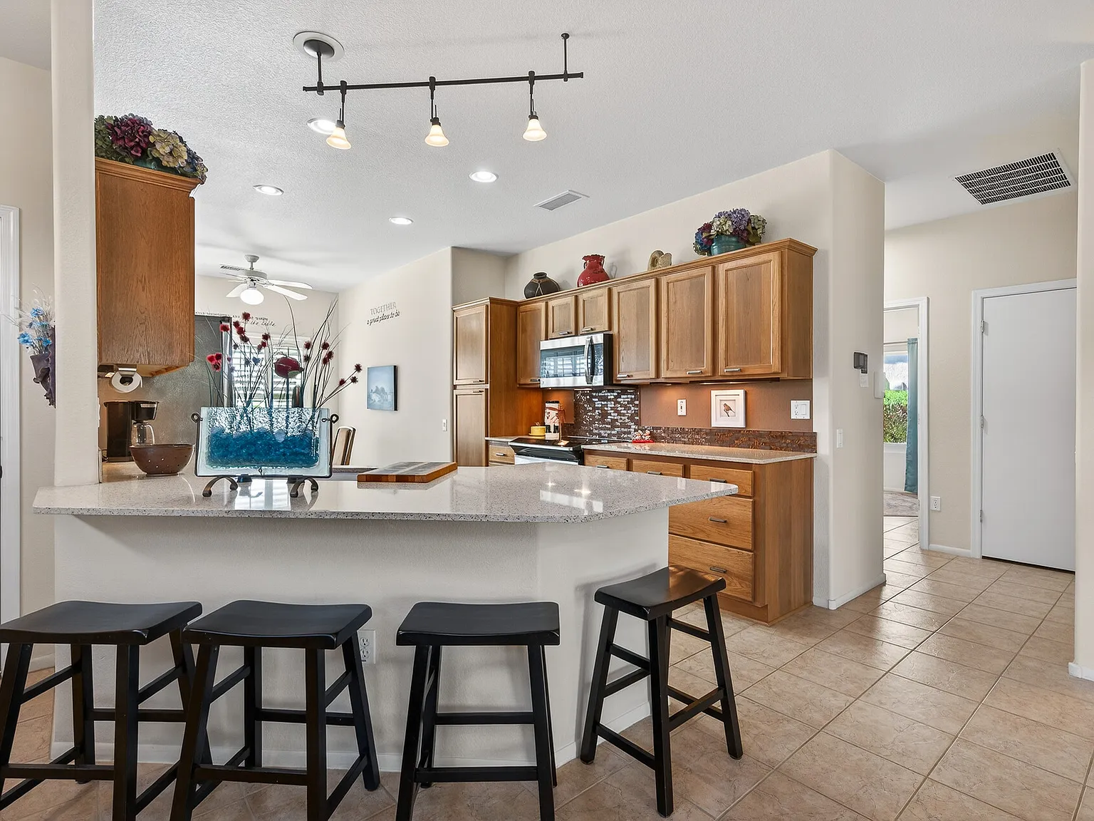 3 bed, 1495 sqft, $3,500 — Photo 3