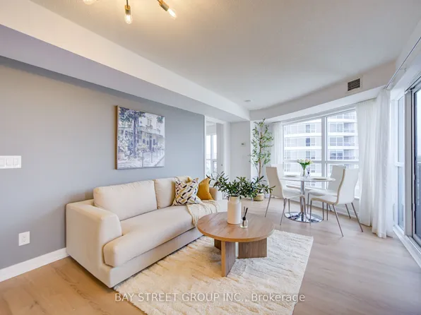 151 Village Green Sq #1908, Toronto, ON M1S 0K5