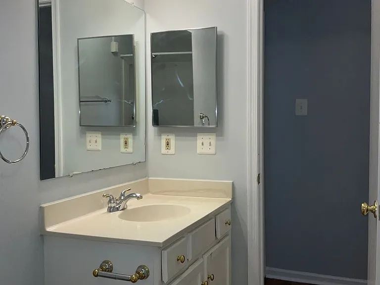 8 Russell Ave #311 — Photo 18