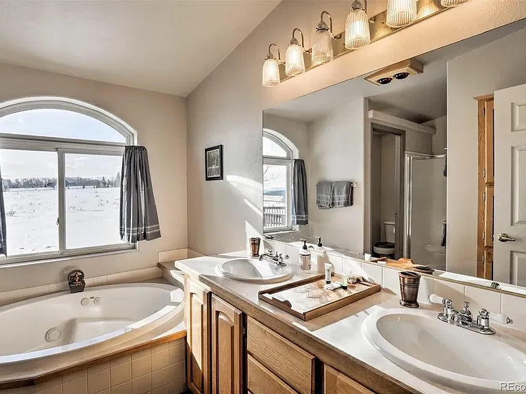 443 Vine Rd — Photo 18