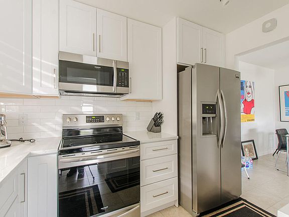 2nd image of 502 Osprey Dr APT 19D