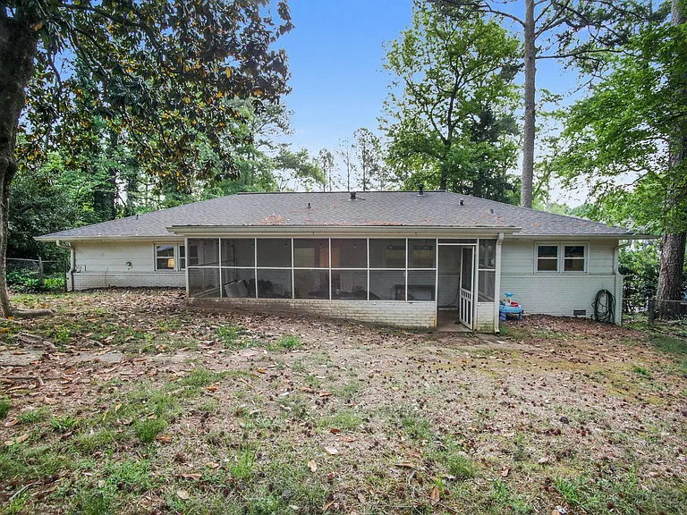 364 Westside Dr — Photo 25
