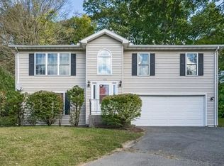 2476 Westfield St, West Springfield, MA 01089