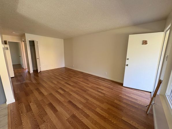 60 Lewelling Blvd APT B