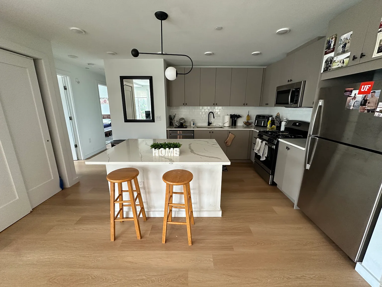 3 bed, 1485 sqft, $5,525 — Photo 3