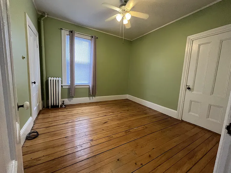 203 Howell St #1 — Photo 11