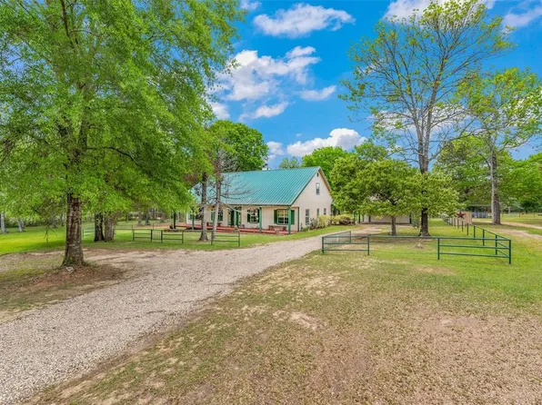 8381 State Highway 75 S, Huntsville, TX 77340