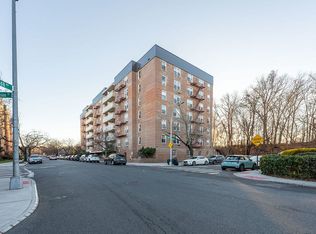 6820 Selfridge St APT 2M, Flushing, NY 11375
