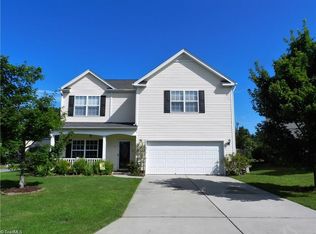 1 Silverbrook Ct, Greensboro, NC 27301