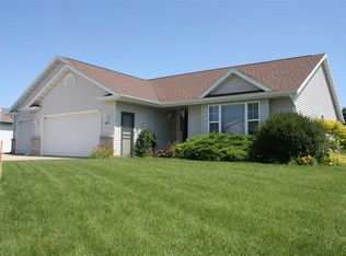 W4694 Parkway Ct, SHERWOOD, WI 54169