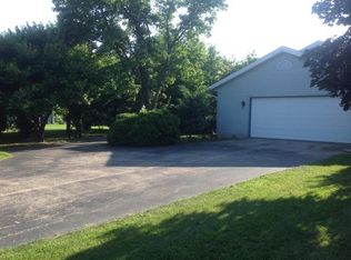 10806 47th Ave, Pleasant Prairie, WI 53158
