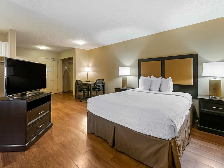 Studio Suite - 2 Queen Beds