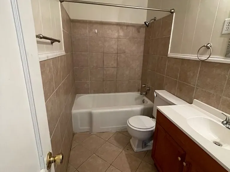 1726 McCracken St — Photo 10