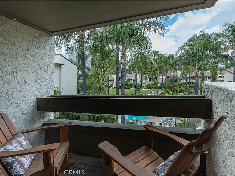 21500 Califa St — Photo 17