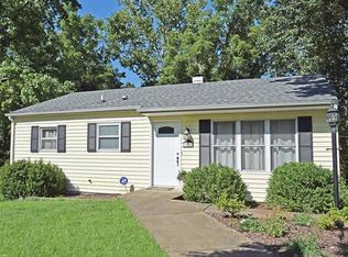 227 Highview Dr, Ballwin, MO 63011
