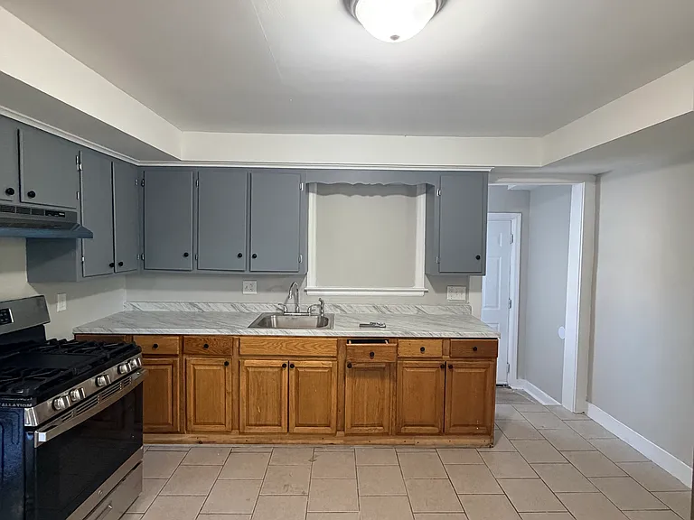 1086 Whalley Ave #1-0 — Photo 6