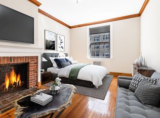 21 E 9th St #1D, New York, NY 10003