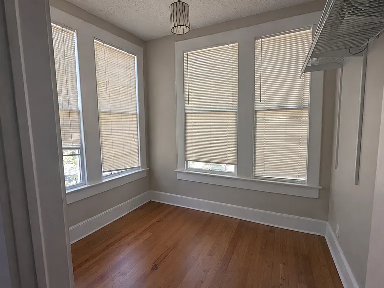 2115 Wallace St — Photo 17