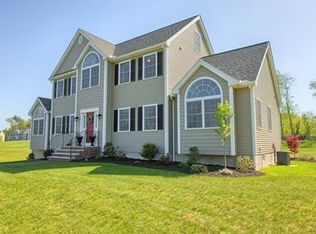 15 Dadak Dr, Dracut, MA 01826