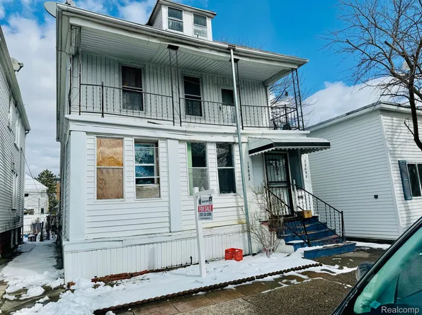 12028 Gallagher St, Hamtramck, MI 48212