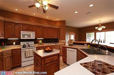 3rd image of 601 Marina Bay Pl