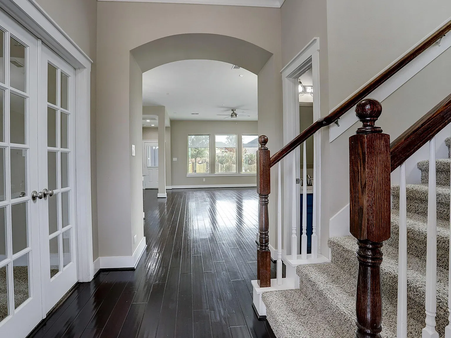 4 bed, 3.0 bath, 2610 sqft, $3,100 — Photo 4