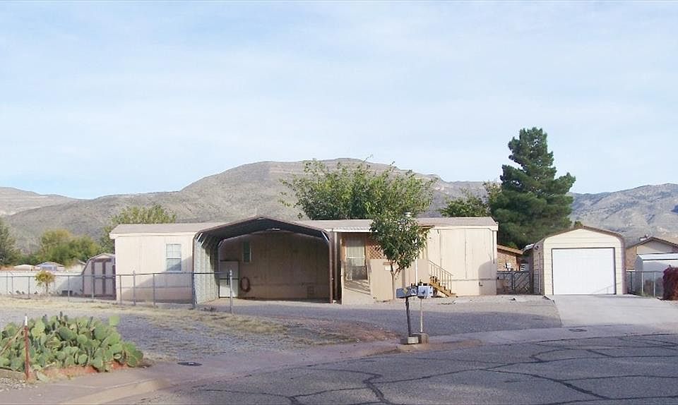 708 Arlan Ct