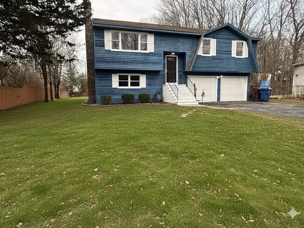 67 Harold Rd, Farmington, CT 06032