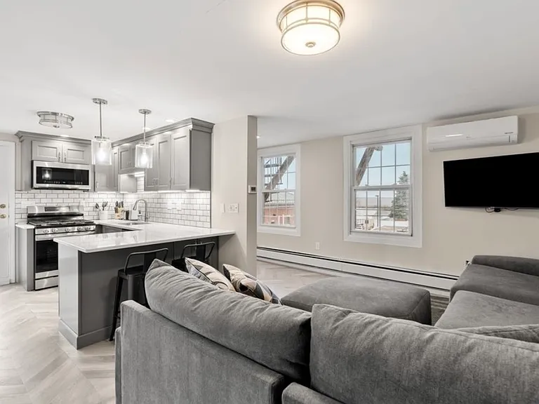 137 Water St #3 — Photo 7