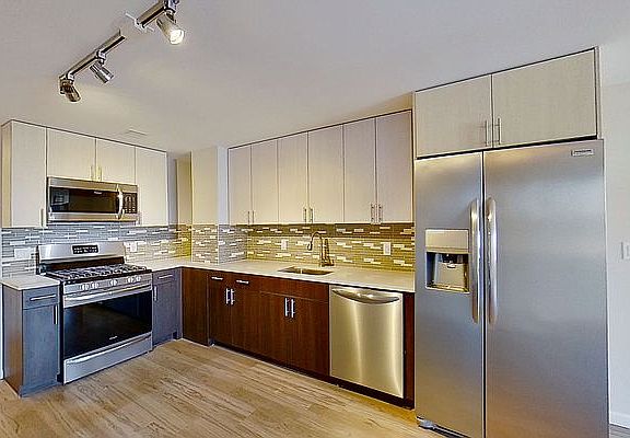 4th image of 17802 Hillside Ave #810